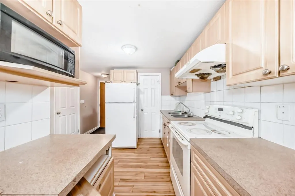 6825 Centre Street NW, #103
