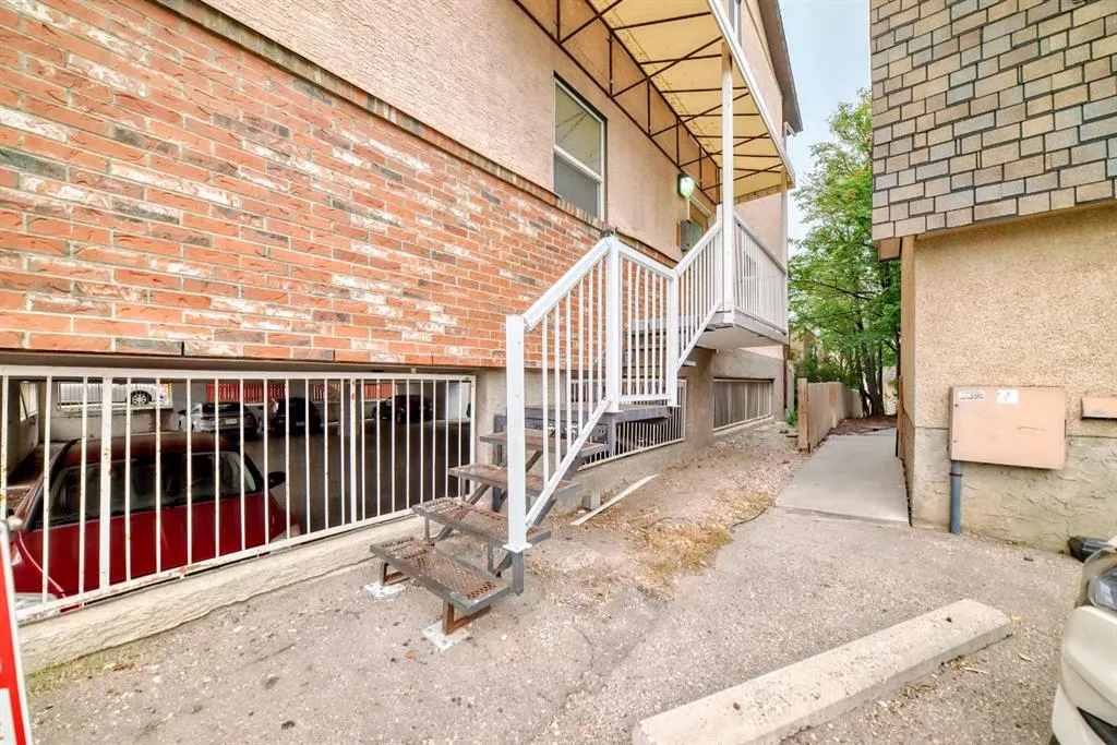 6825 Centre Street NW, #103