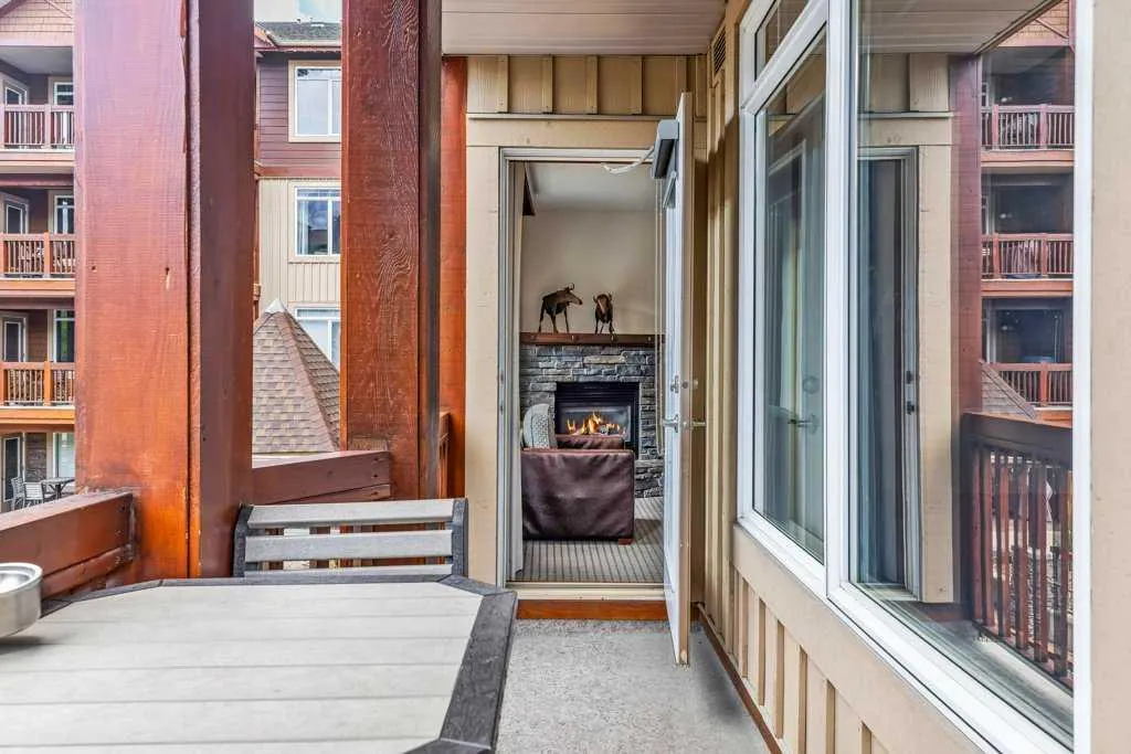 190 Kananaskis Way, #231