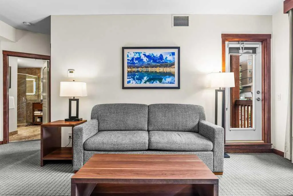 190 Kananaskis Way, #231