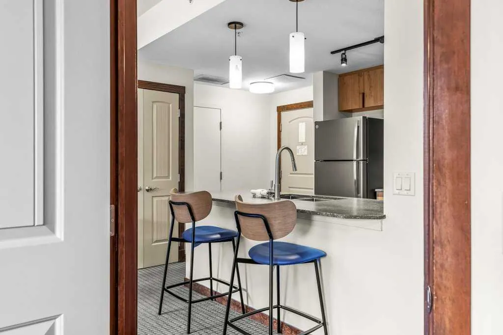 190 Kananaskis Way, #231