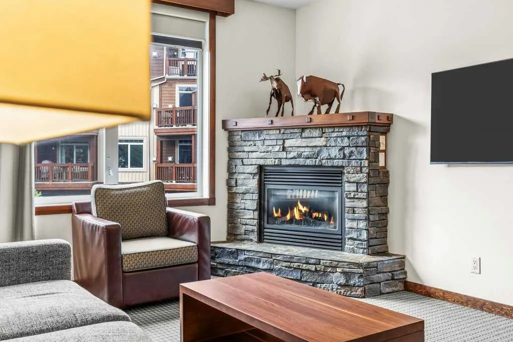 190 Kananaskis Way, #231