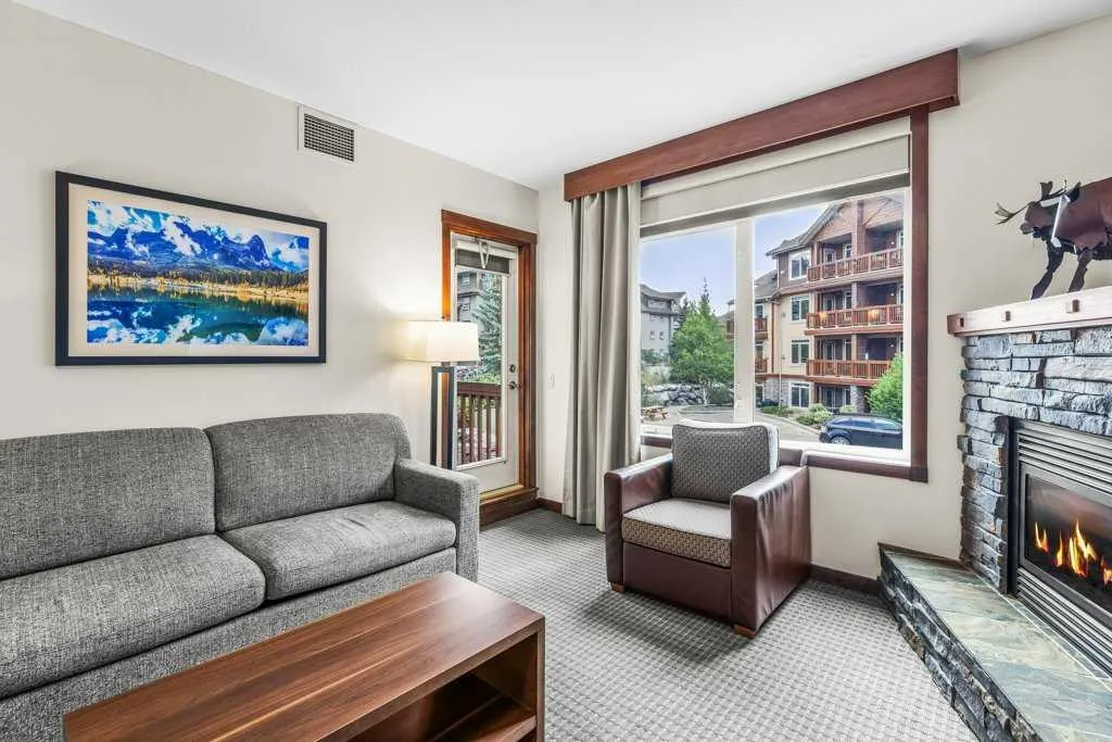 190 Kananaskis Way, #231
