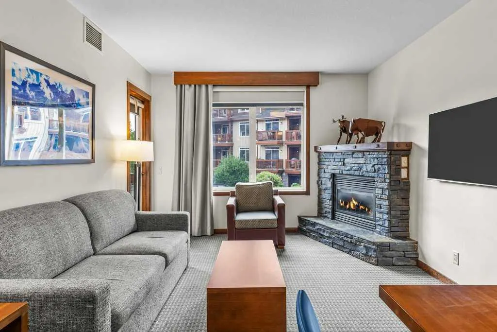 190 Kananaskis Way, #231