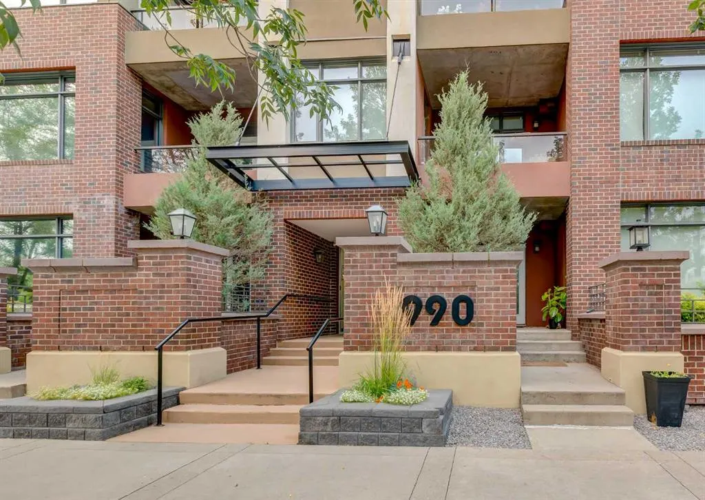 990 Centre Avenue NE, #628