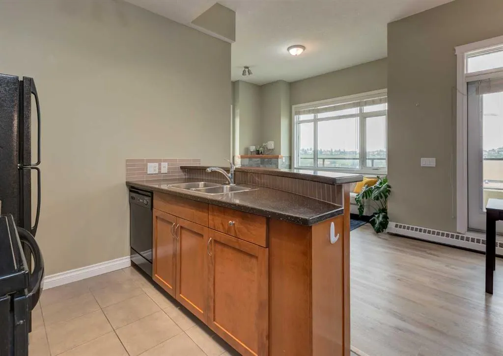990 Centre Avenue NE, #628