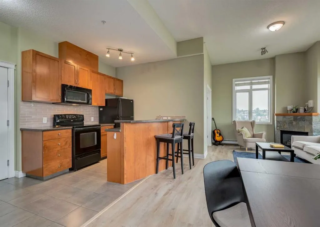 990 Centre Avenue NE, #628