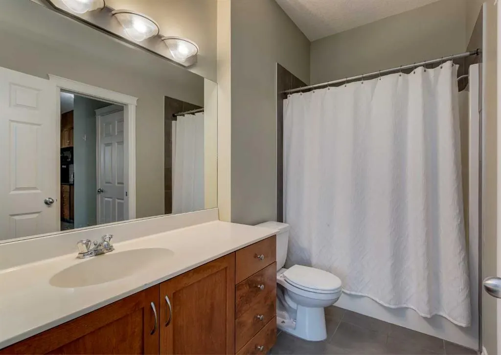 990 Centre Avenue NE, #628