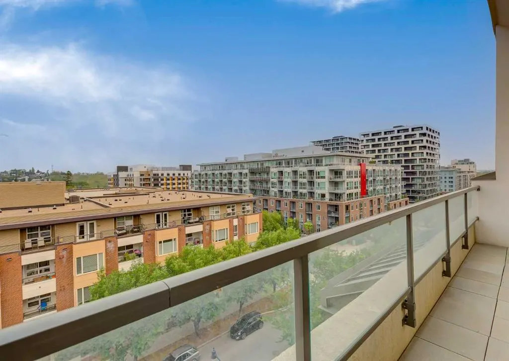 990 Centre Avenue NE, #628