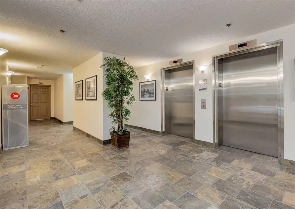 990 Centre Avenue NE, #628