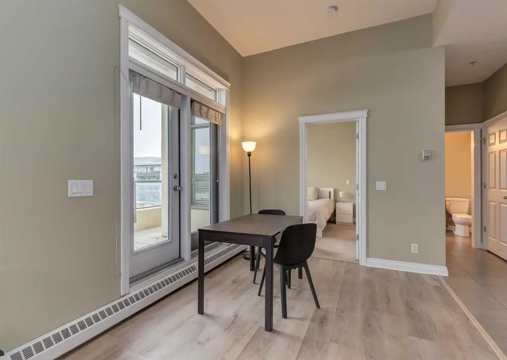 990 Centre Avenue NE, #628