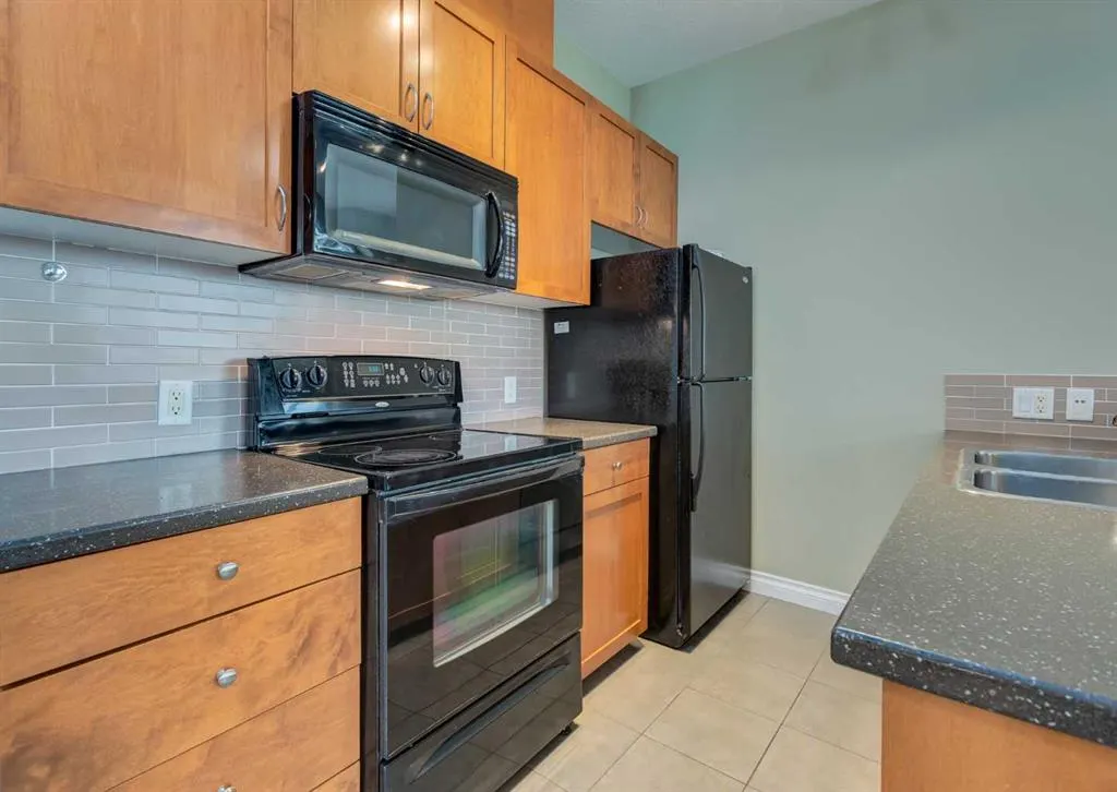 990 Centre Avenue NE, #628