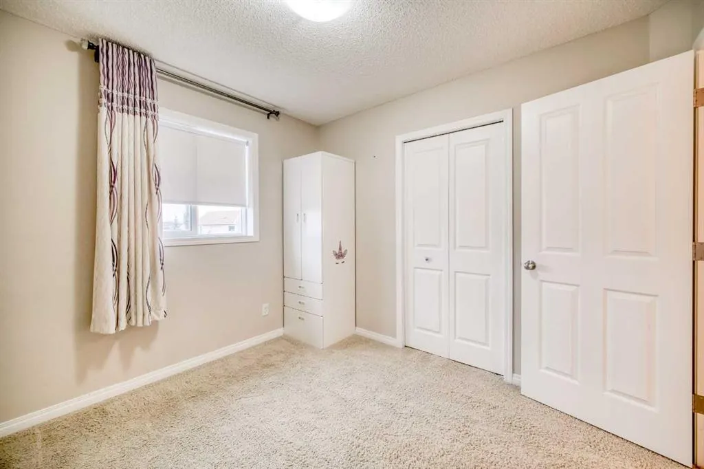 37 Panton View NW
