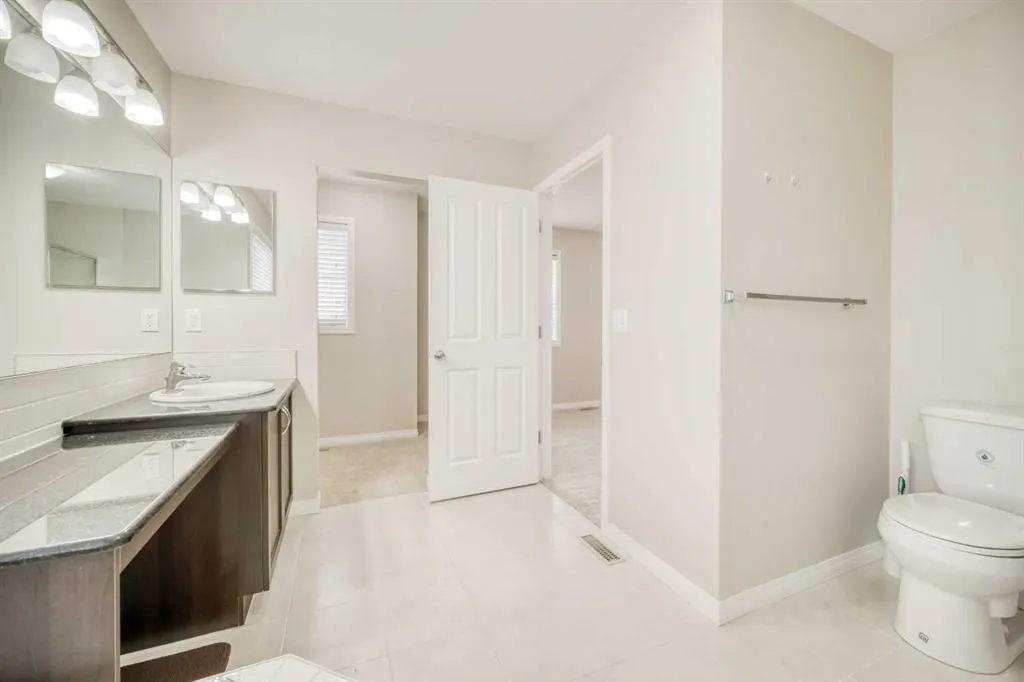 37 Panton View NW