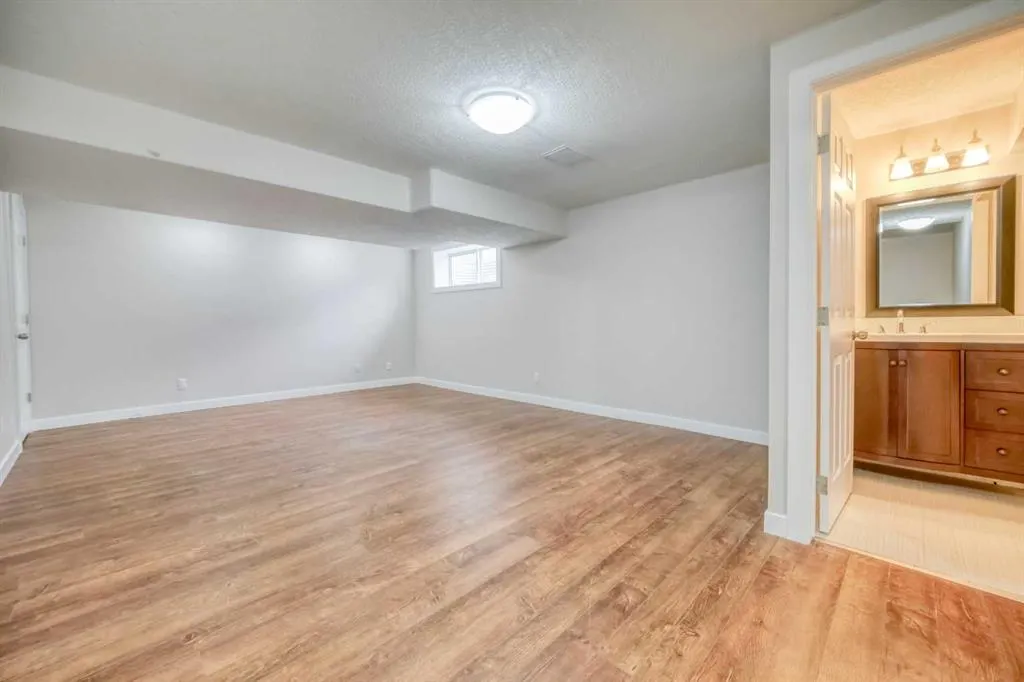 37 Panton View NW