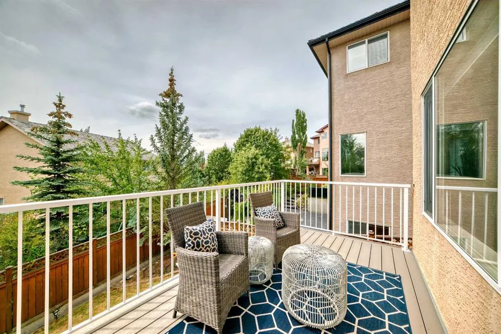 17 Royal Ridge Hill NW