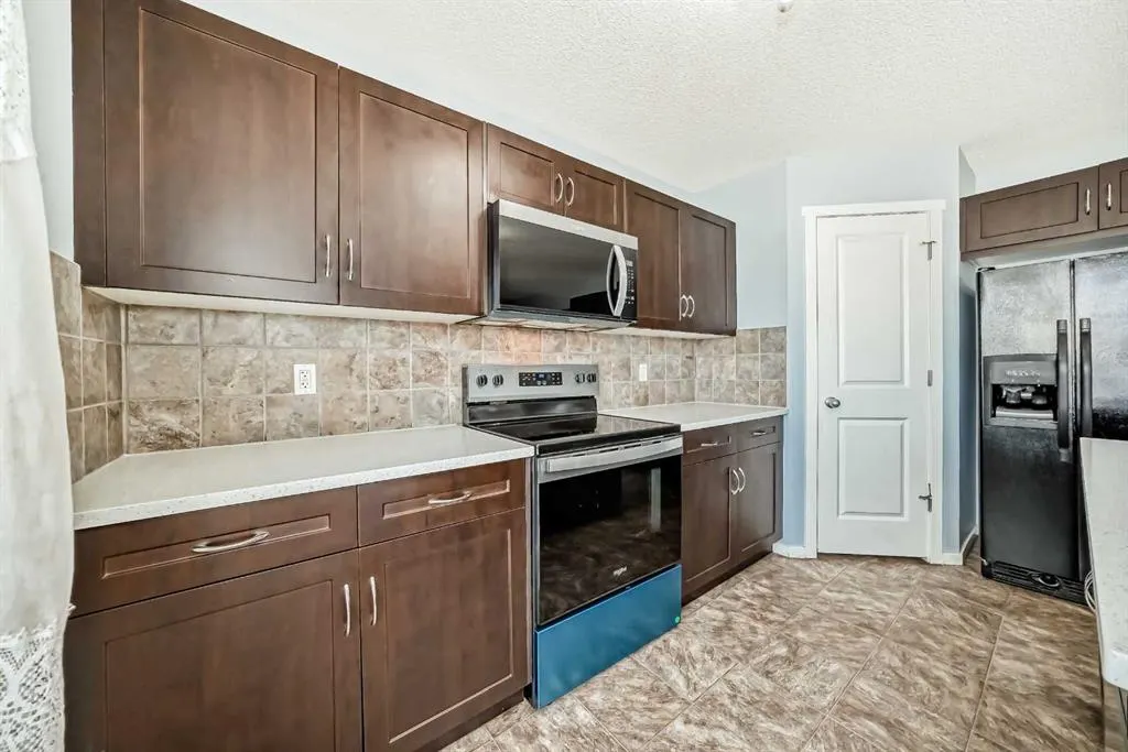 57 Brightoncrest Heights