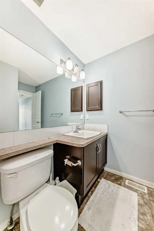 57 Brightoncrest Heights