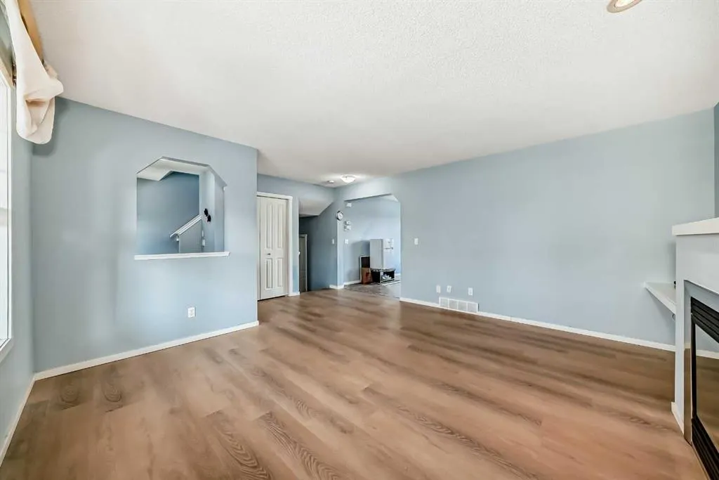 57 Brightoncrest Heights