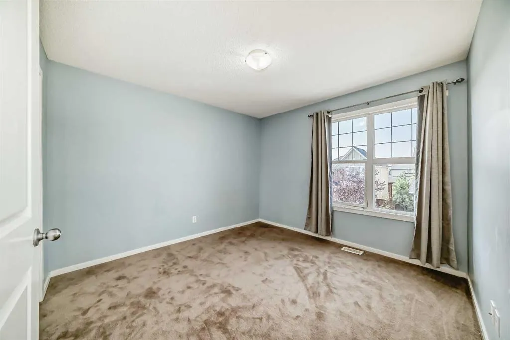 57 Brightoncrest Heights