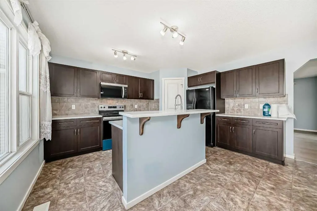 57 Brightoncrest Heights