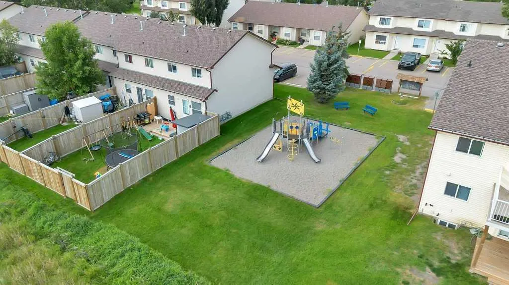 501 Eagleview Place NW