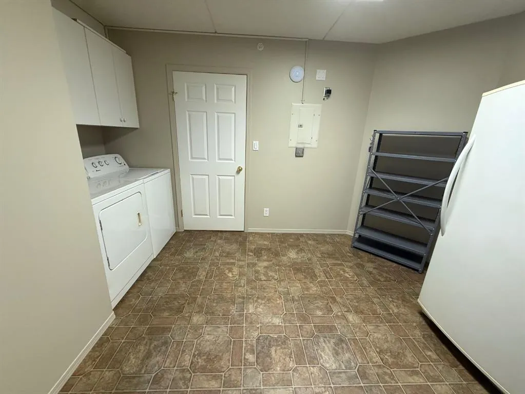 848 4 Avenue, #302