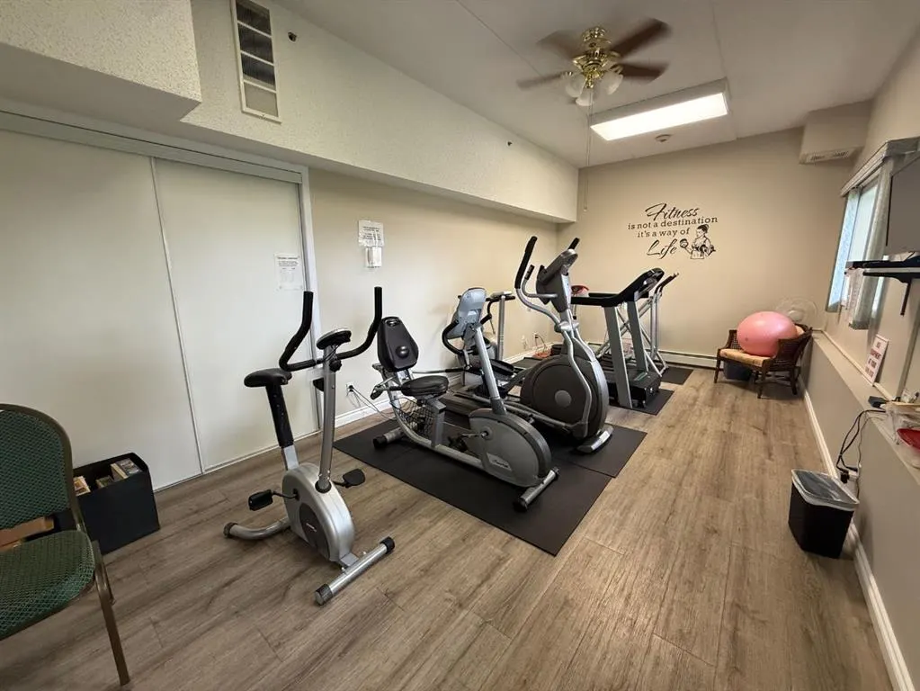 848 4 Avenue, #302