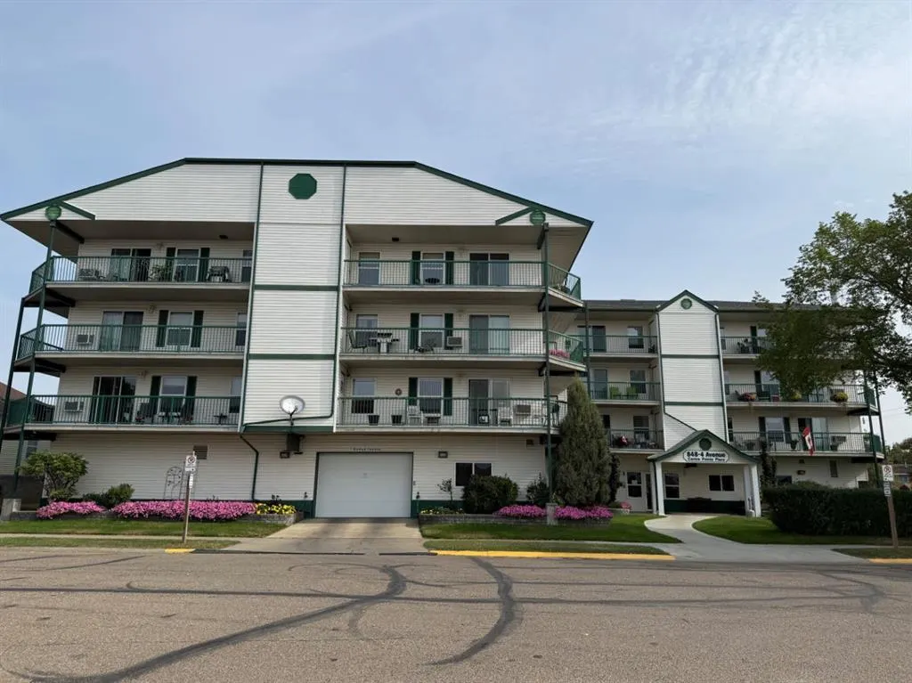 848 4 Avenue, #302