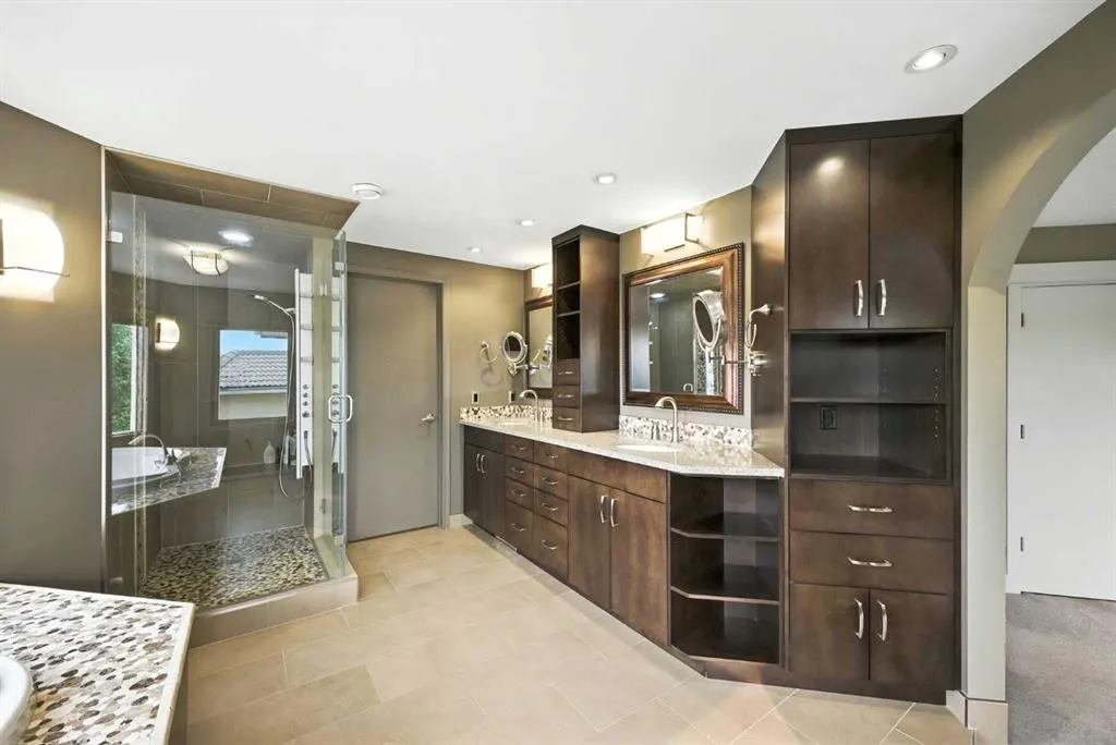 141 Edgeview Road NW