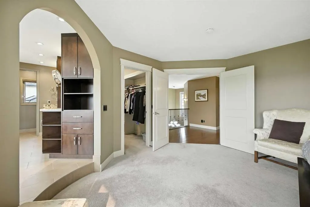 141 Edgeview Road NW