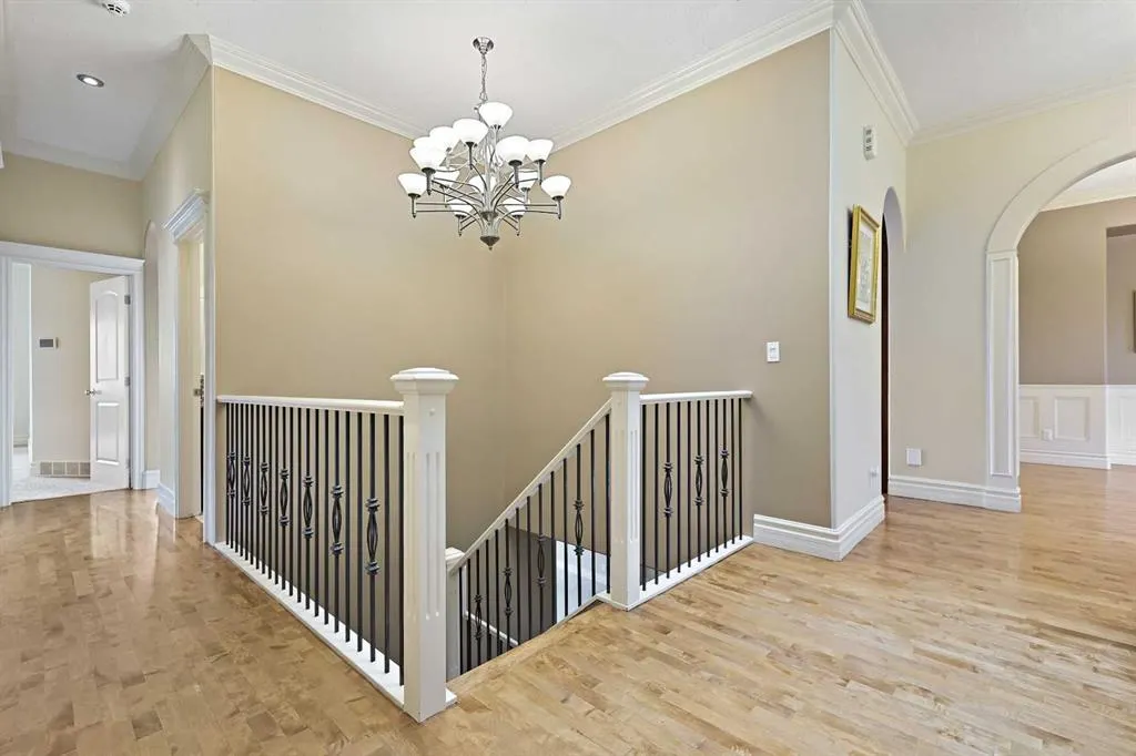 49 Royal Highland Road NW