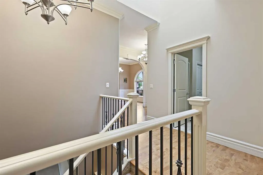 49 Royal Highland Road NW