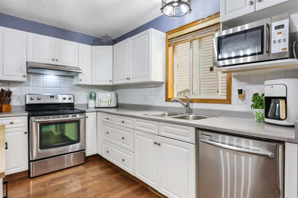 10 Big Springs Hill SE