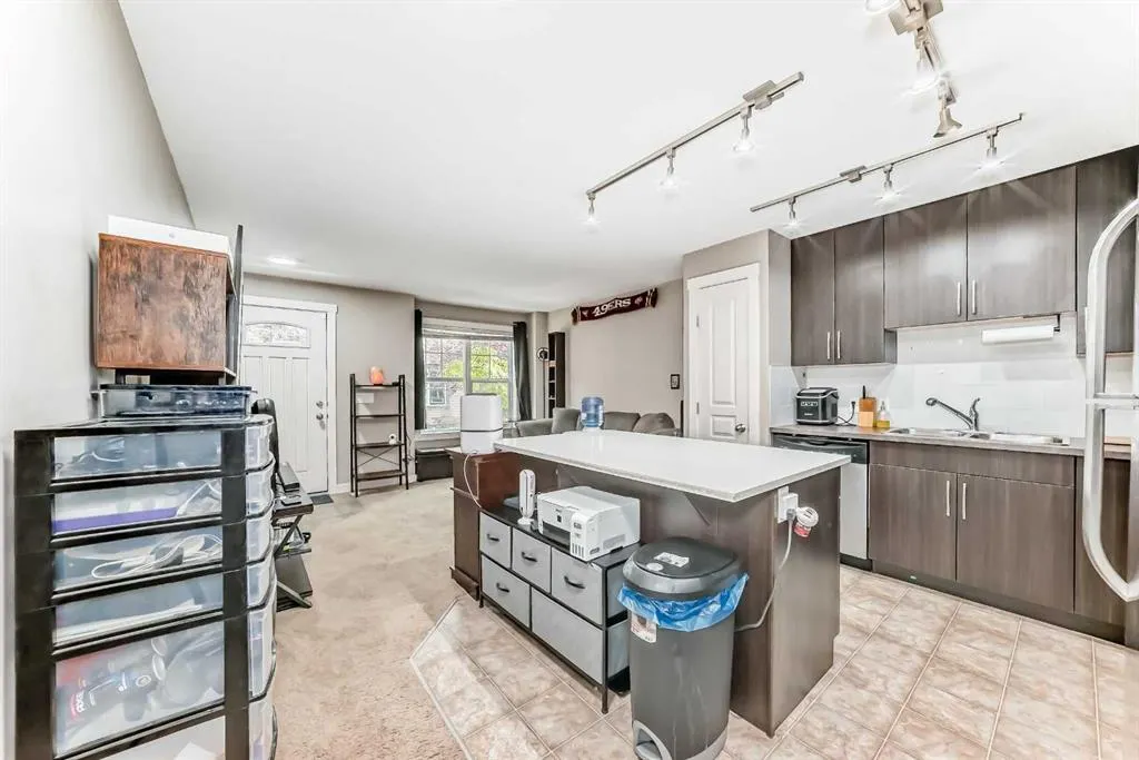 1130 Mckenzie Towne Row SE
