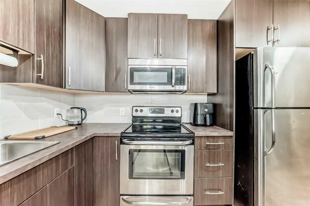 1130 Mckenzie Towne Row SE