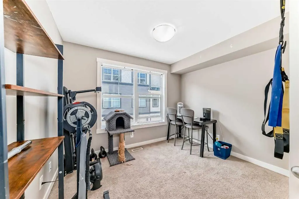 1130 Mckenzie Towne Row SE