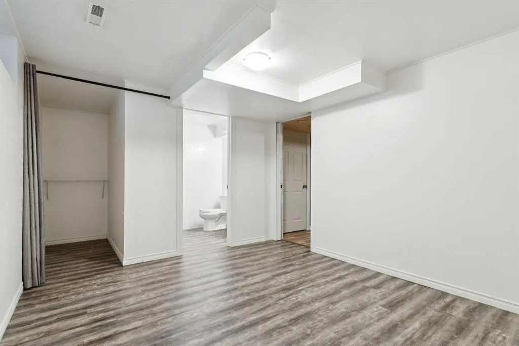 2001 Luxstone Boulevard SW, #104
