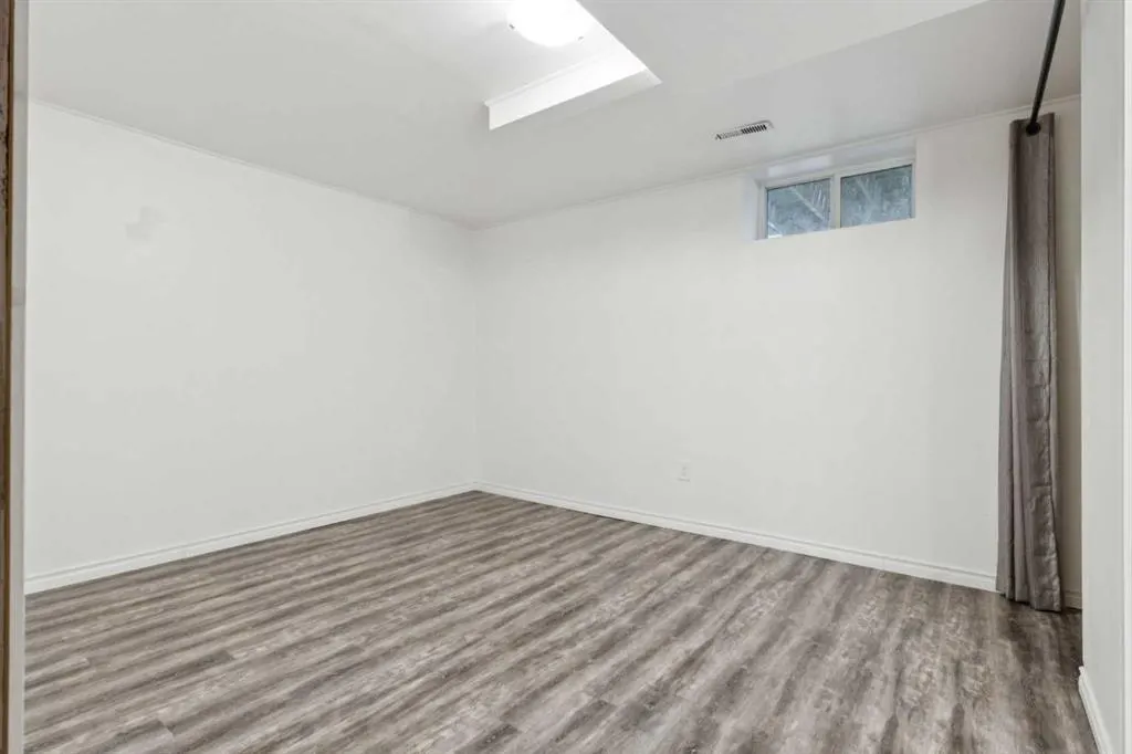 2001 Luxstone Boulevard SW, #104