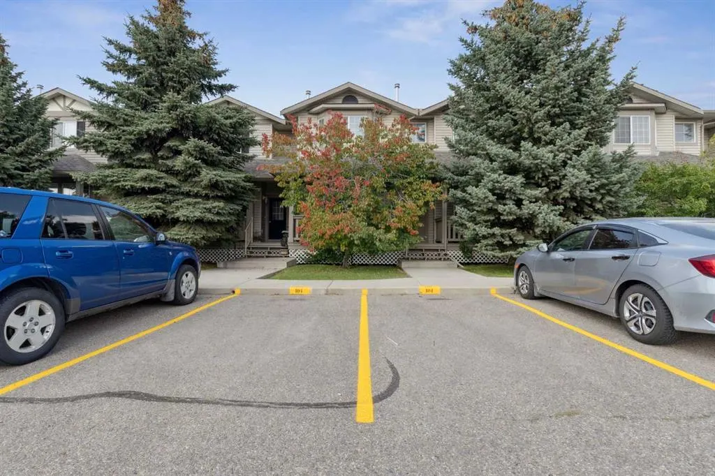 2001 Luxstone Boulevard SW, #104