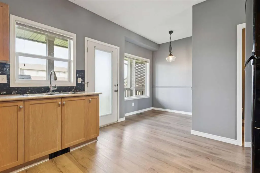 2001 Luxstone Boulevard SW, #104