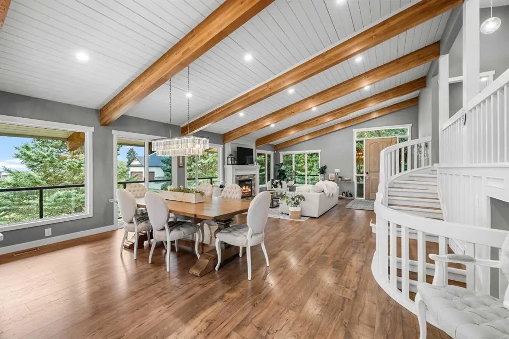 65 Woodland Lane