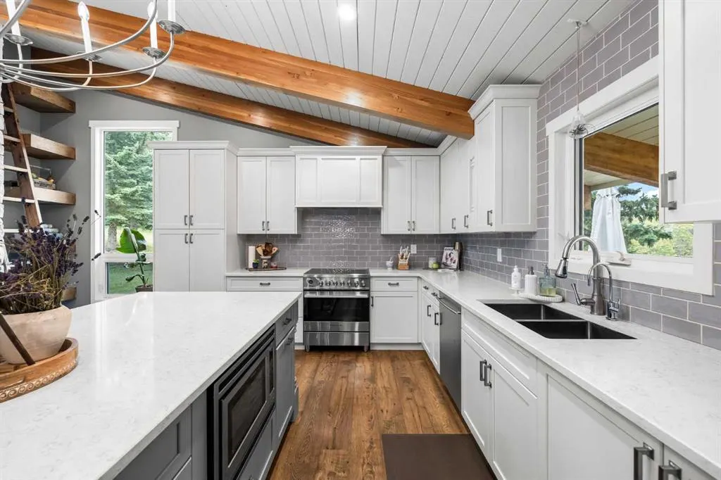 65 Woodland Lane
