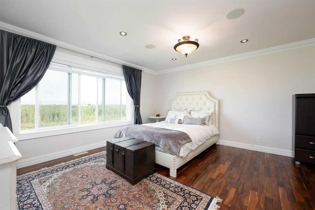 340 Fireweed Crescent