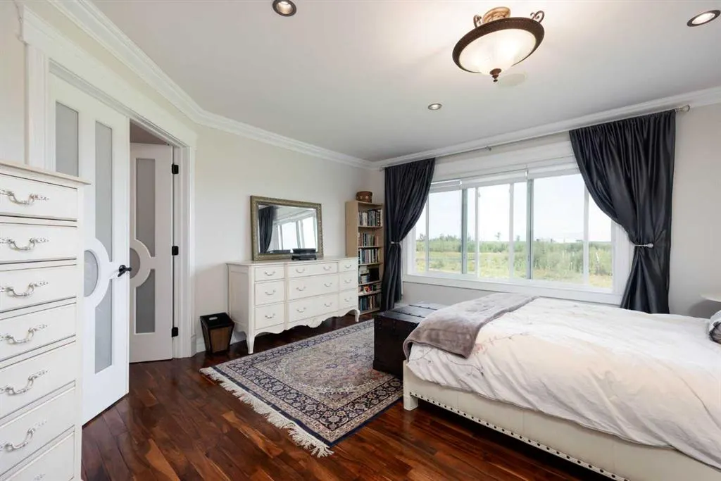 340 Fireweed Crescent