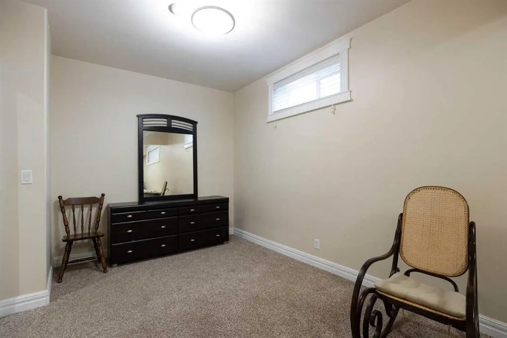 340 Fireweed Crescent