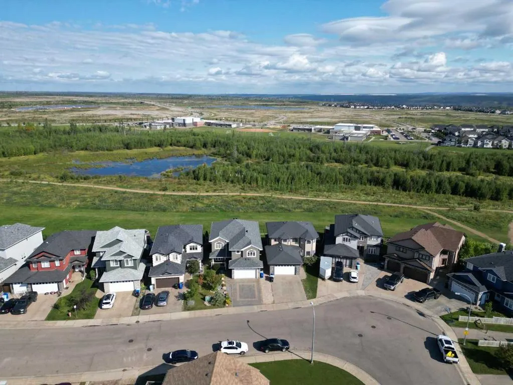 340 Fireweed Crescent