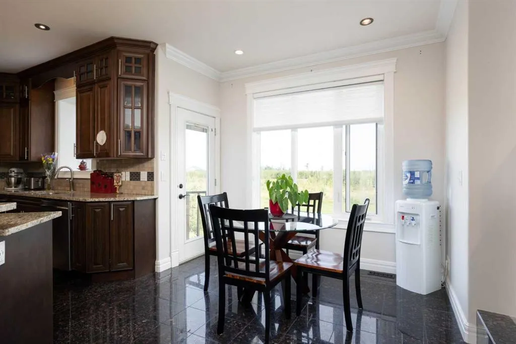 340 Fireweed Crescent