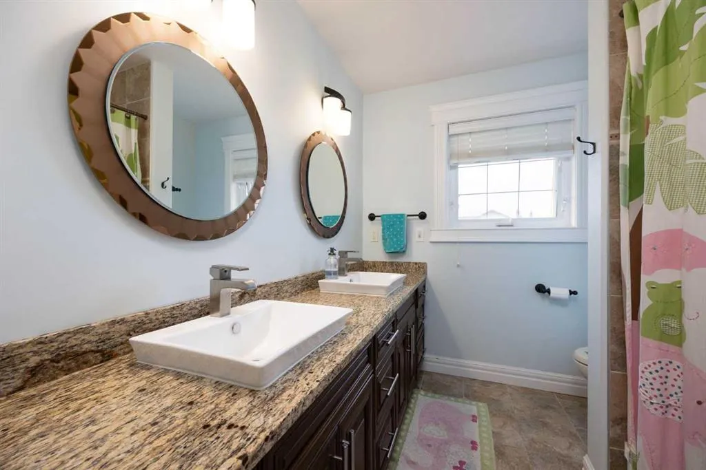 340 Fireweed Crescent