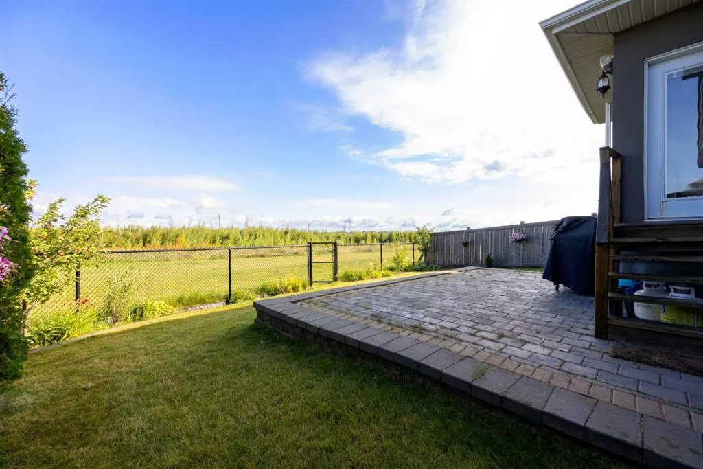 340 Fireweed Crescent